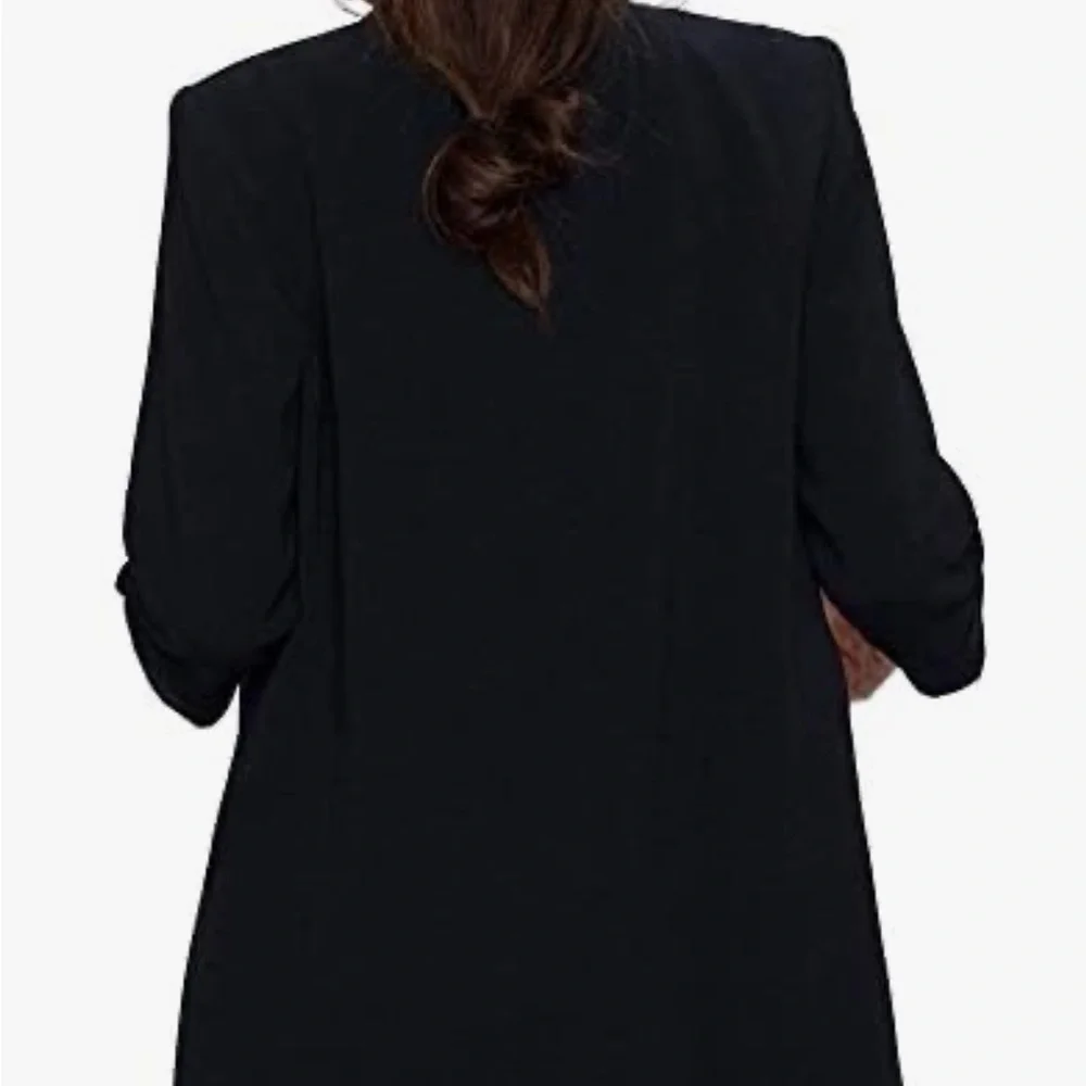 Zara Elegant Black Blazer - Picture 3 of 6